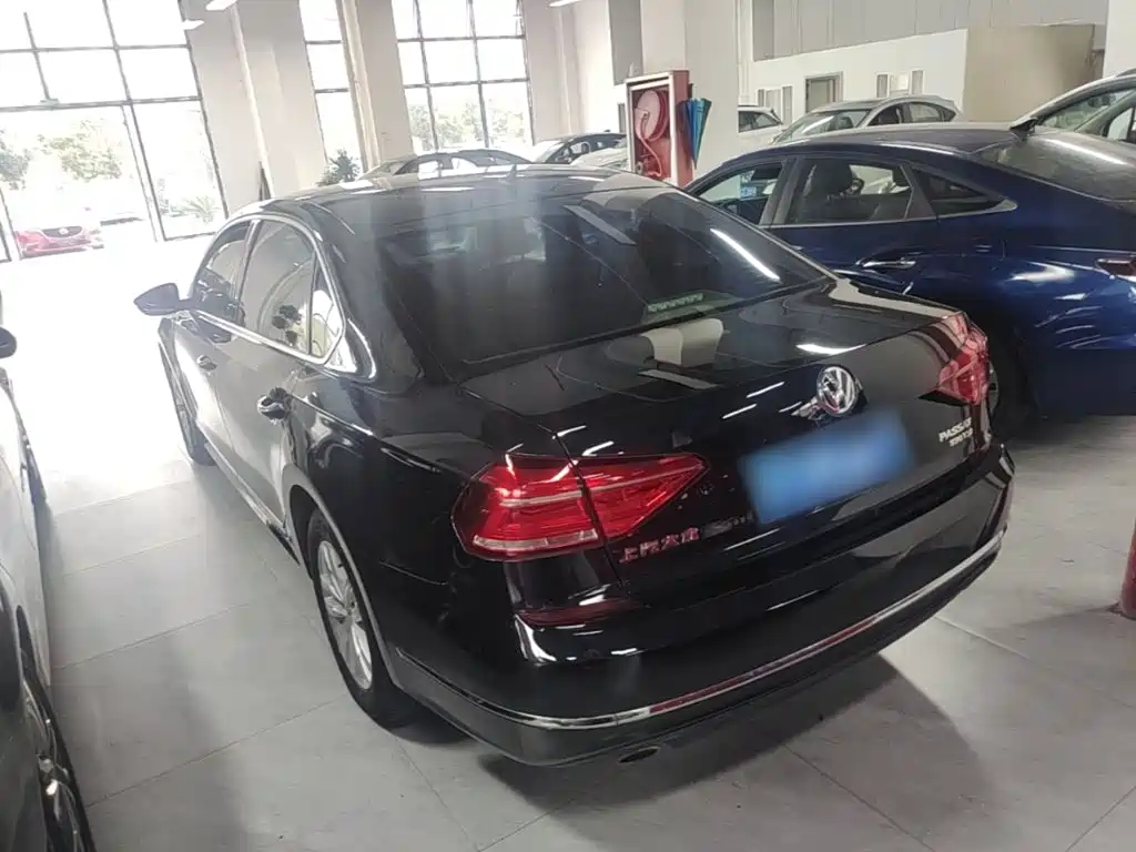Volkswagen Passat — миниатюра 5