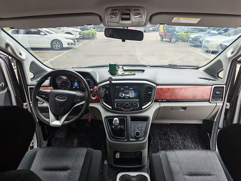 JAC Motors RUIFENG M4