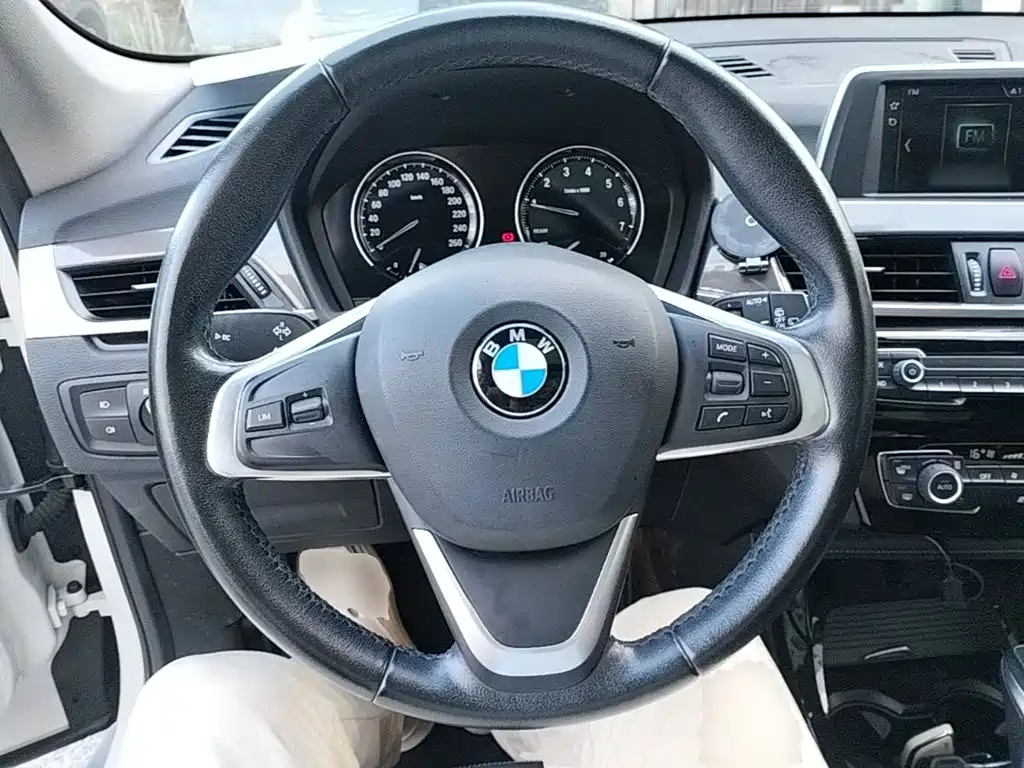 BMW X1 — миниатюра 11