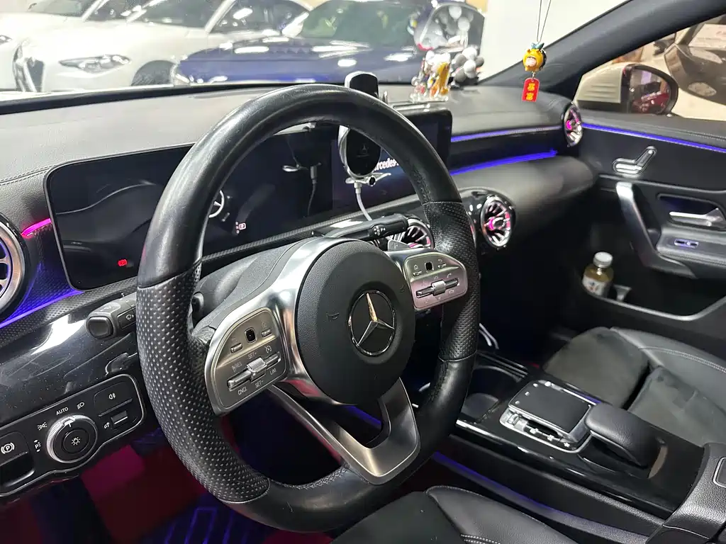 MERCEDES-BENZ A CLASS