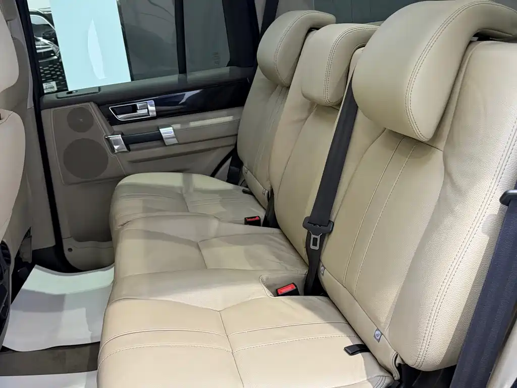 Land Rover Discovery — миниатюра 12