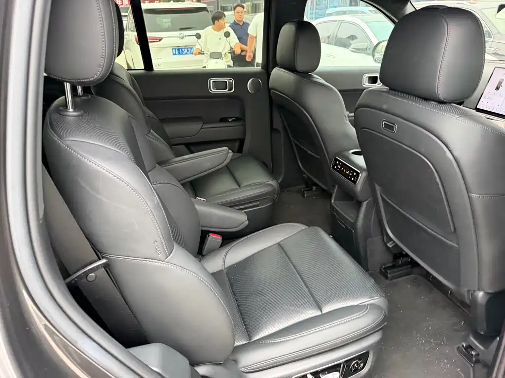 Li Auto Li L8 — миниатюра 5