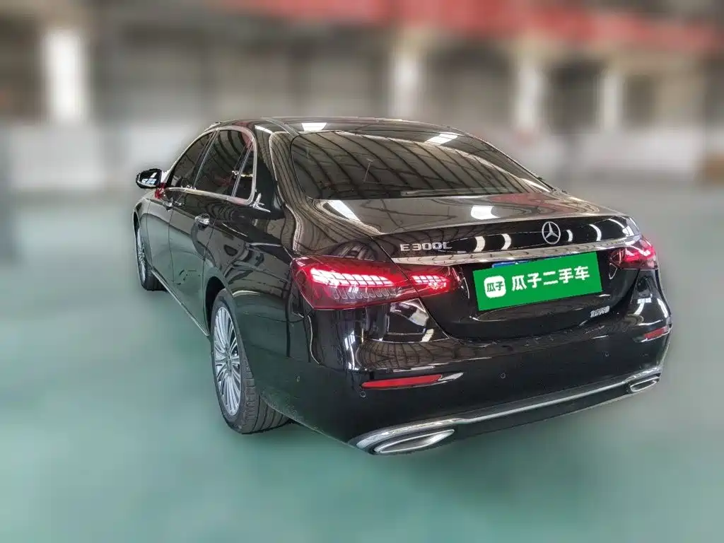Mercedes-Benz E-Class — миниатюра 25