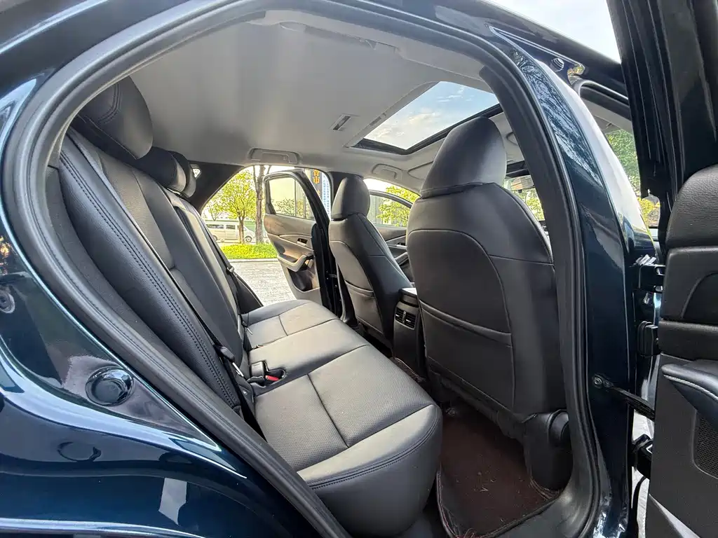 Mazda CX-30 — миниатюра 11