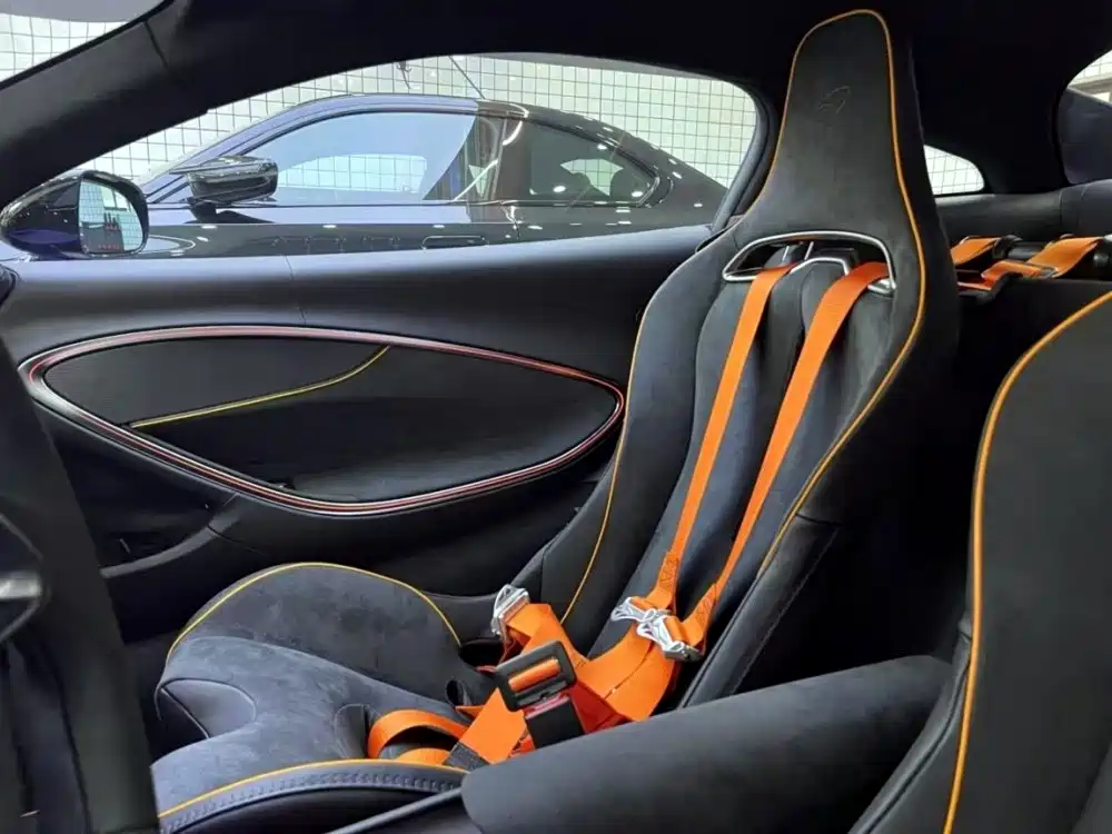 McLaren Artura — миниатюра 10
