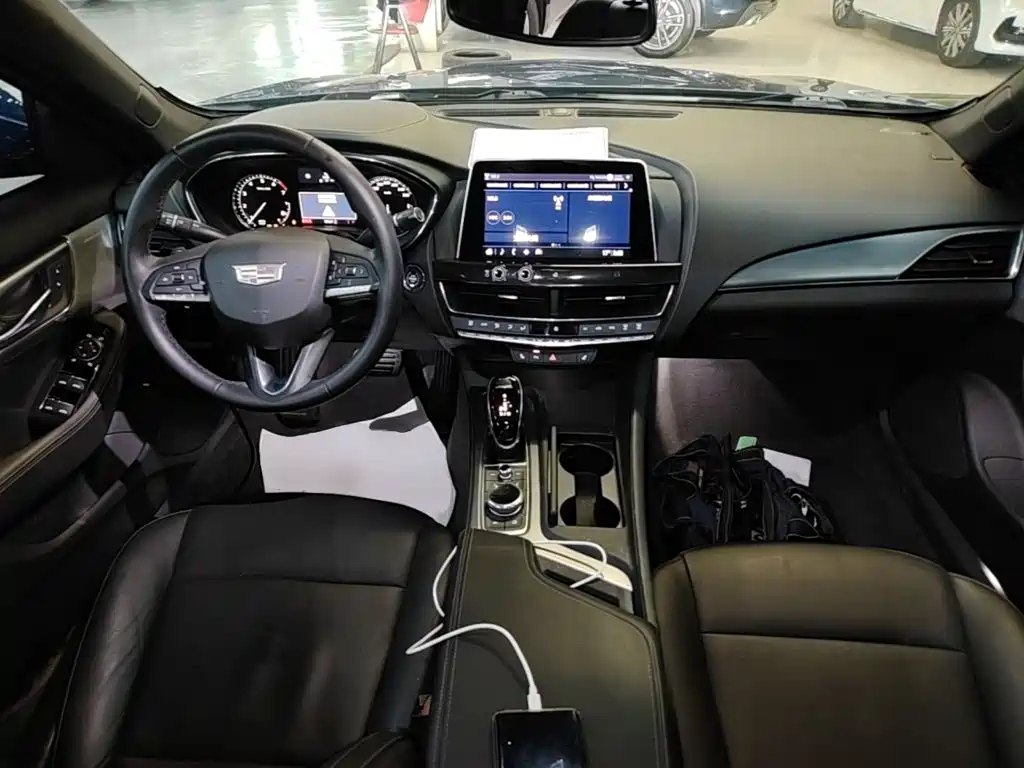 Cadillac CT5 — миниатюра 10