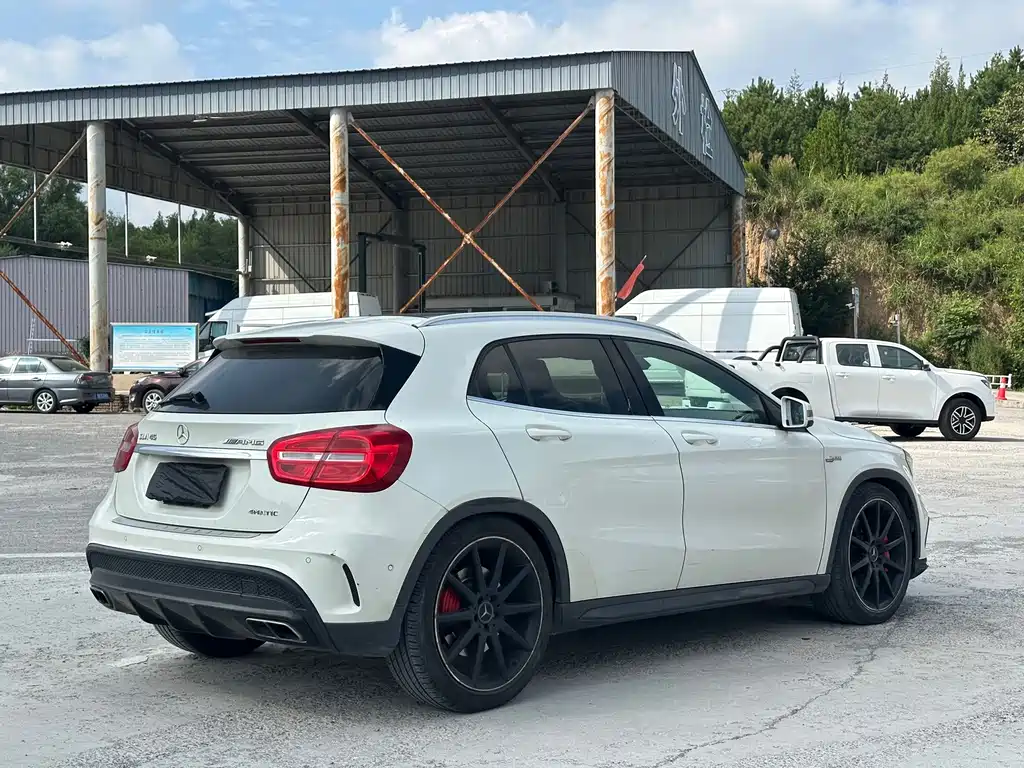 Mercedes-Benz GLA AMG AMG GLA 45 4MATIC, фото 9