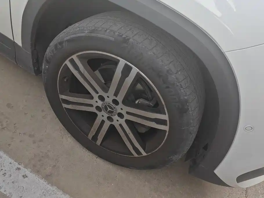 Mercedes-Benz GLA — миниатюра 6