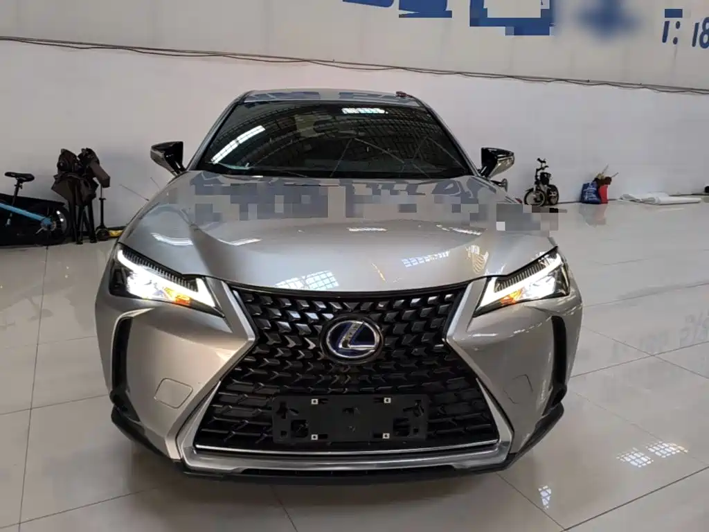 Lexus UX — миниатюра 3