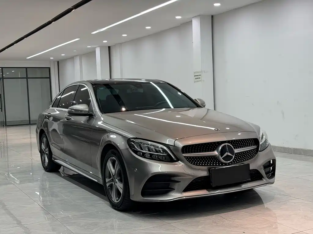 Mercedes-Benz C-Class — миниатюра 3