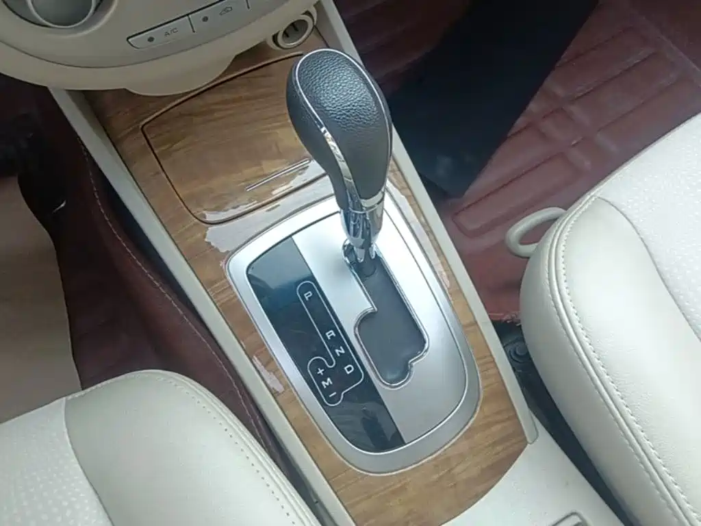 Buick Excelle — миниатюра 14