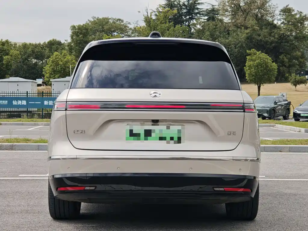 NIO ES8 — миниатюра 4