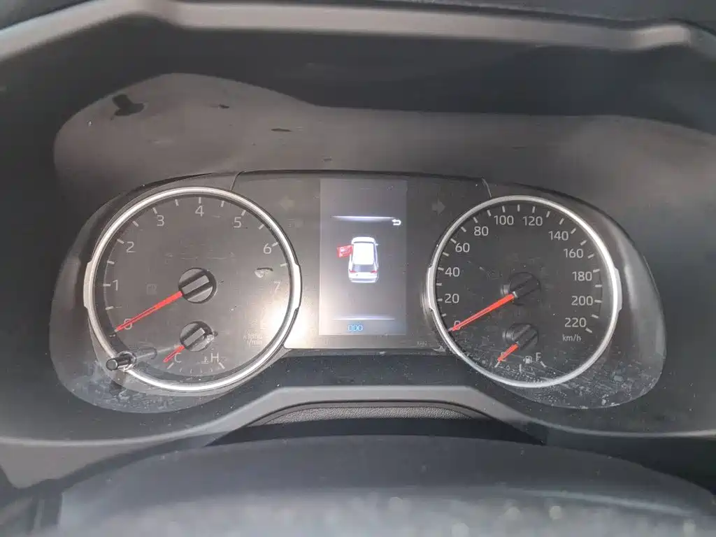 Toyota RAV4 — миниатюра 5