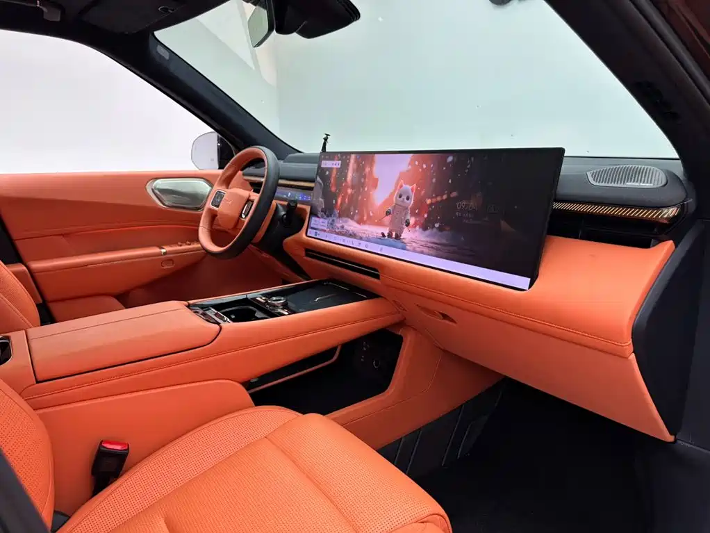 Lynk & Co 900 — миниатюра 11