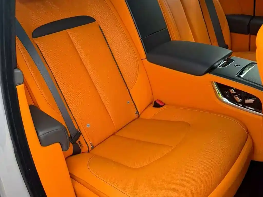 Rolls-Royce Cullinan — миниатюра 6