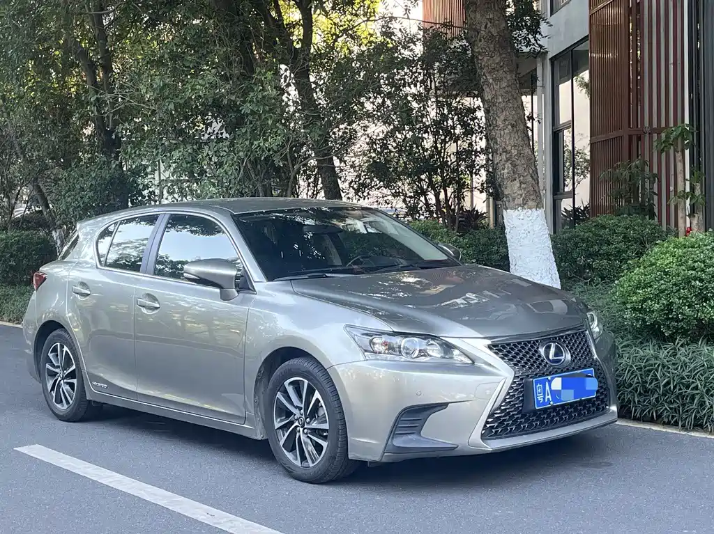 Lexus CT 2020 CT200h Elite