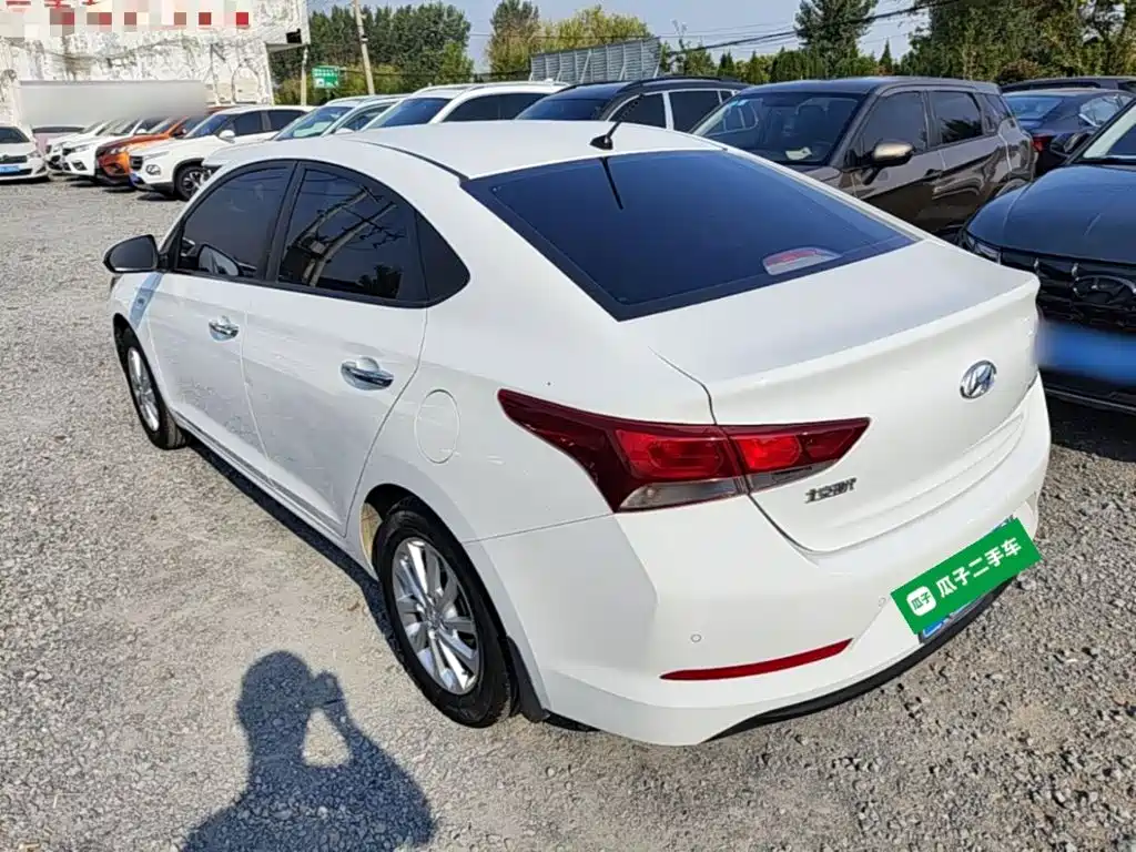 Hyundai Verna — миниатюра 5