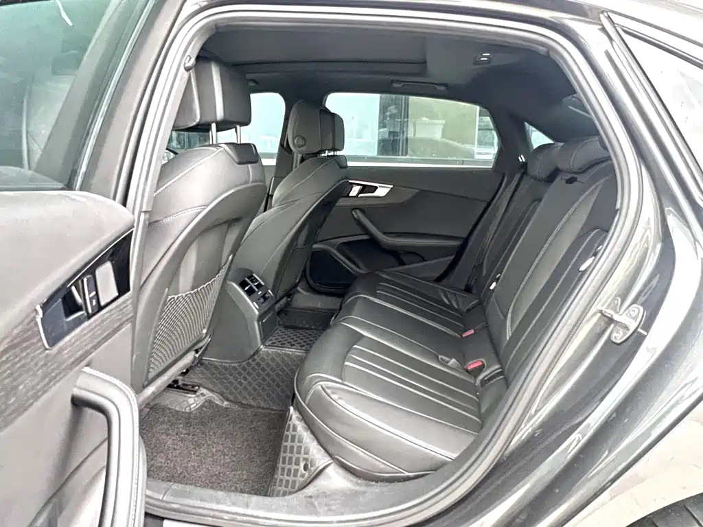 Audi A4L — миниатюра 8