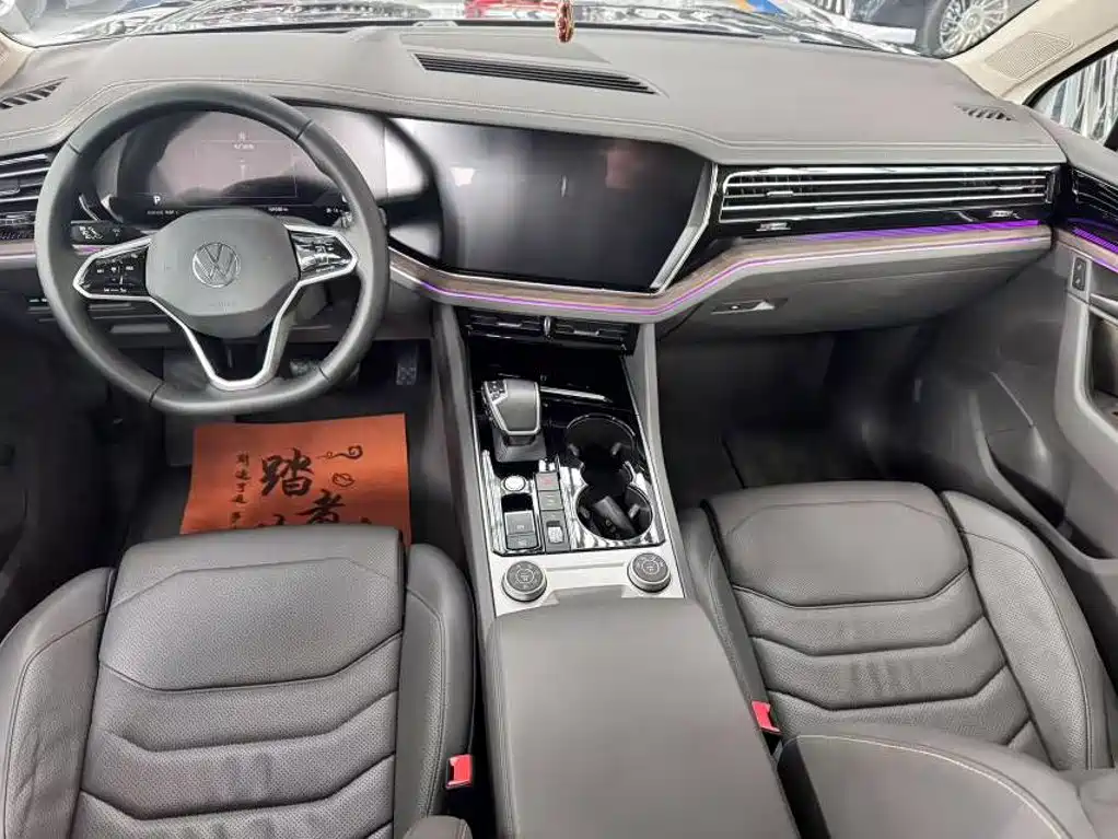 Volkswagen Touareg — миниатюра 8