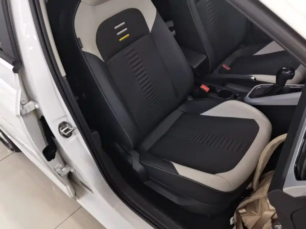 Volkswagen Polo — миниатюра 25