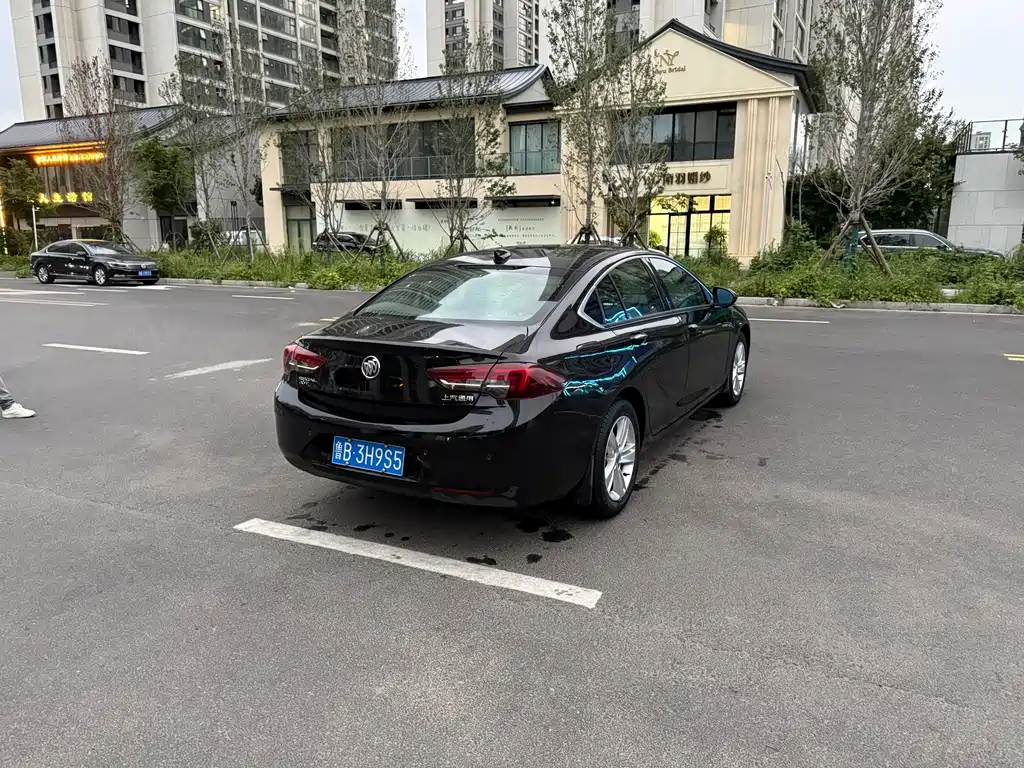 Buick Regal — миниатюра 10