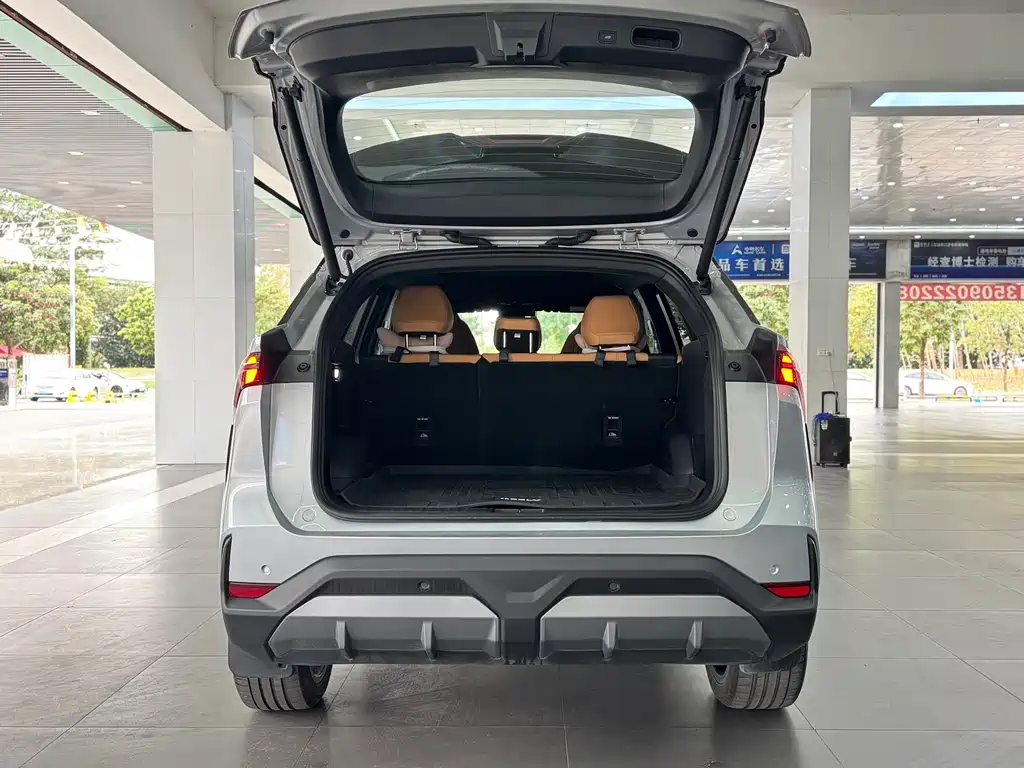 GEELY GALAXY GALAXY L7