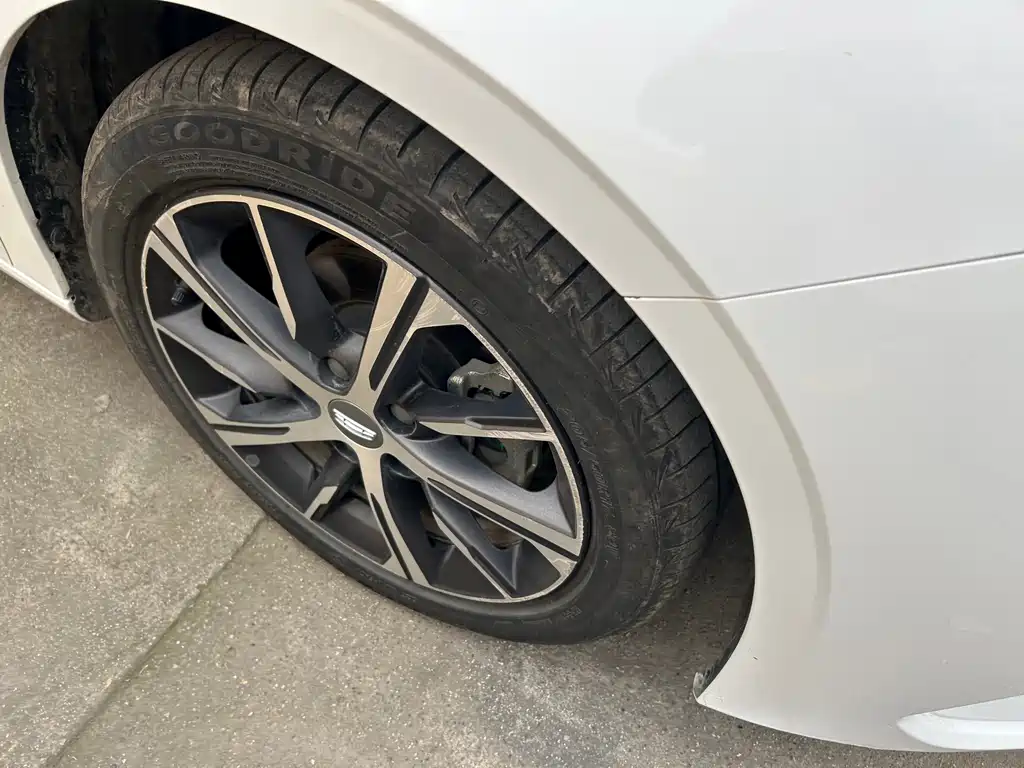 GEELY AUTOMOBILE EMGRAND