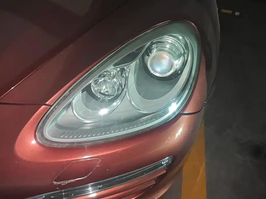 Porsche Cayenne — миниатюра 5