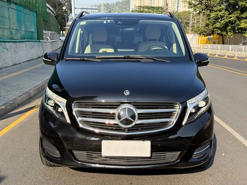 MERCEDES-BENZ V CLASS