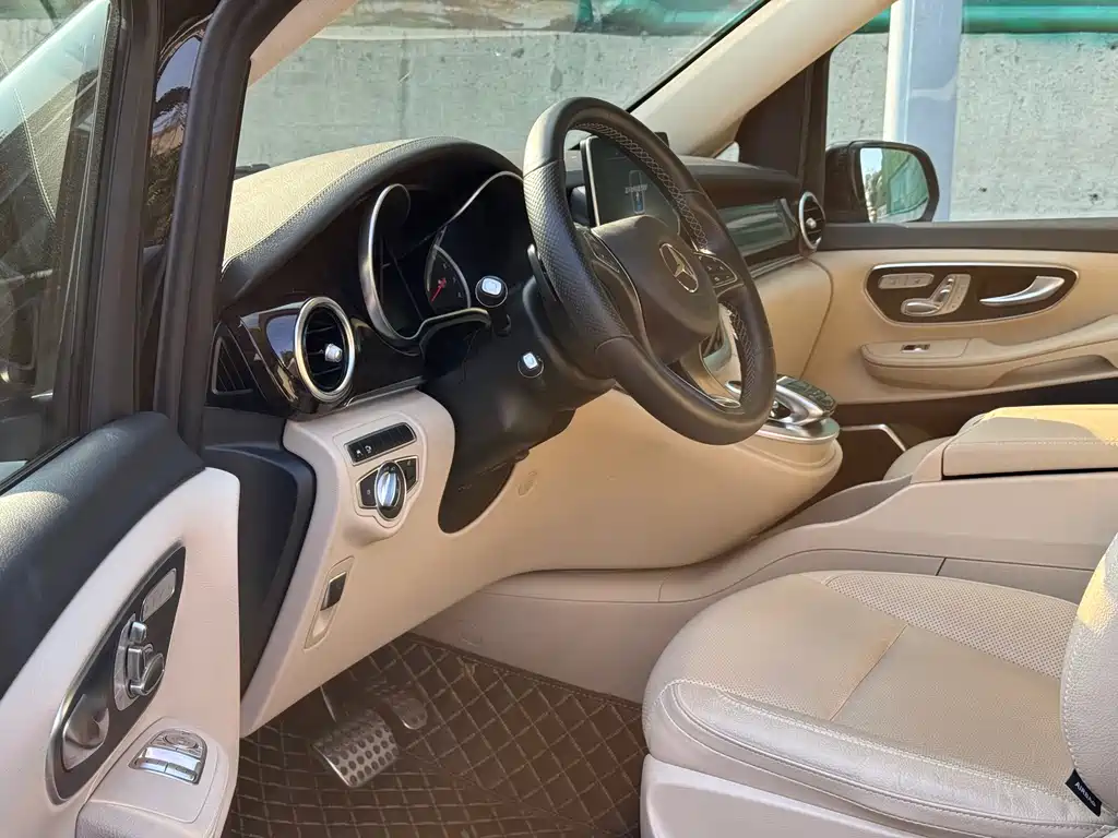 MERCEDES-BENZ V CLASS