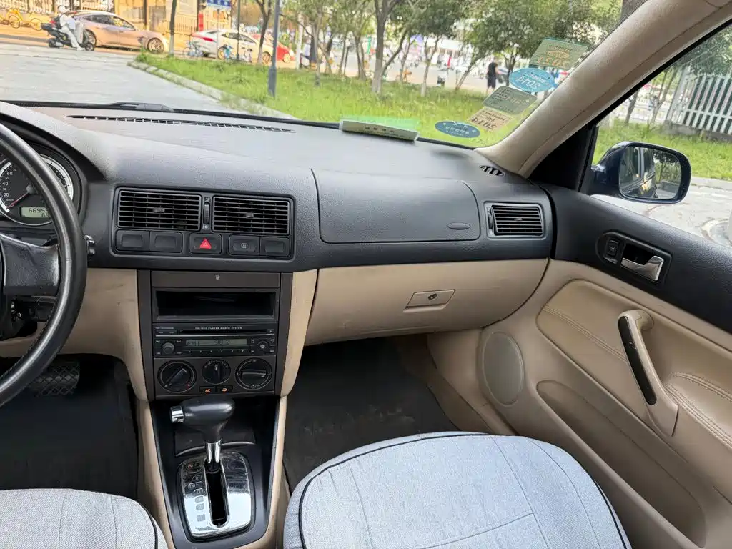 Volkswagen Golf — миниатюра 9