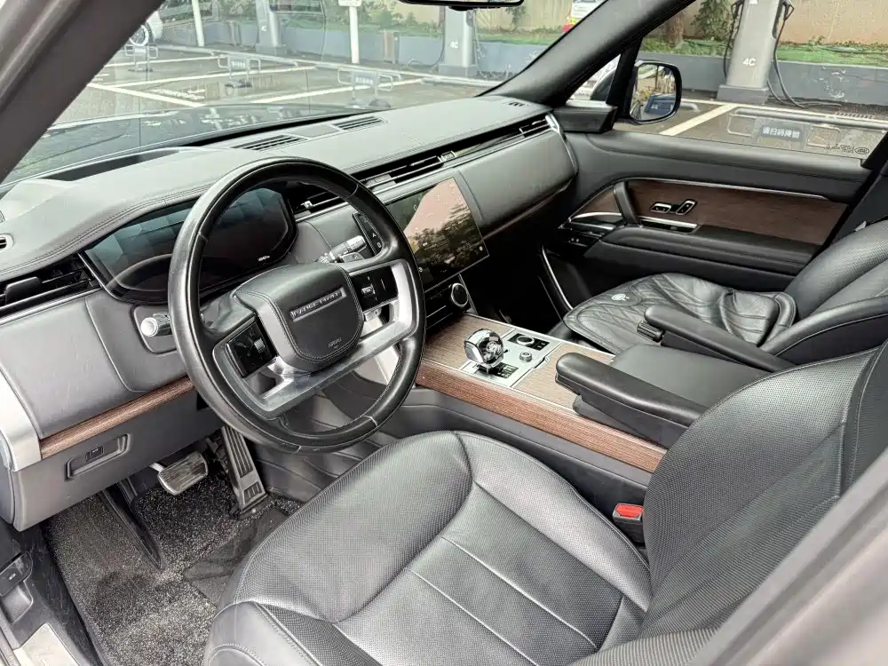 Land Rover Range Rover — миниатюра 6