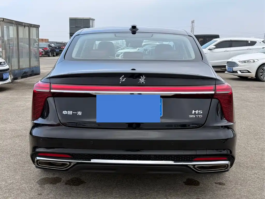 Hongqi Hongqi H5 — миниатюра 11
