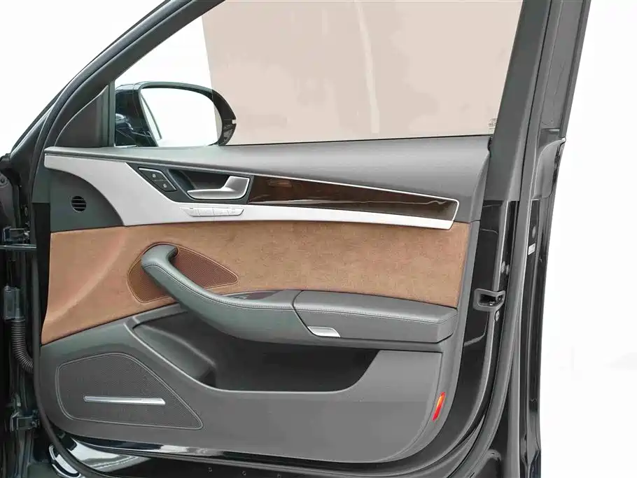 Audi A8 — миниатюра 29