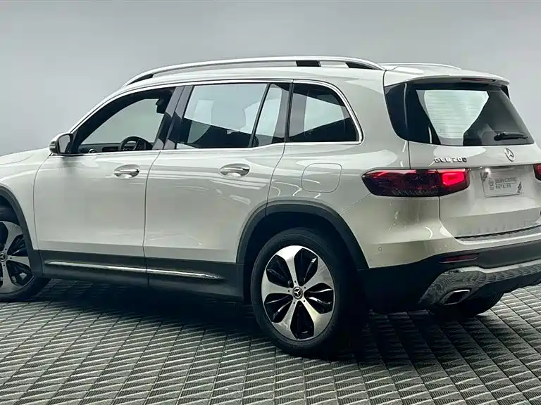 Mercedes-Benz GLB — миниатюра 5