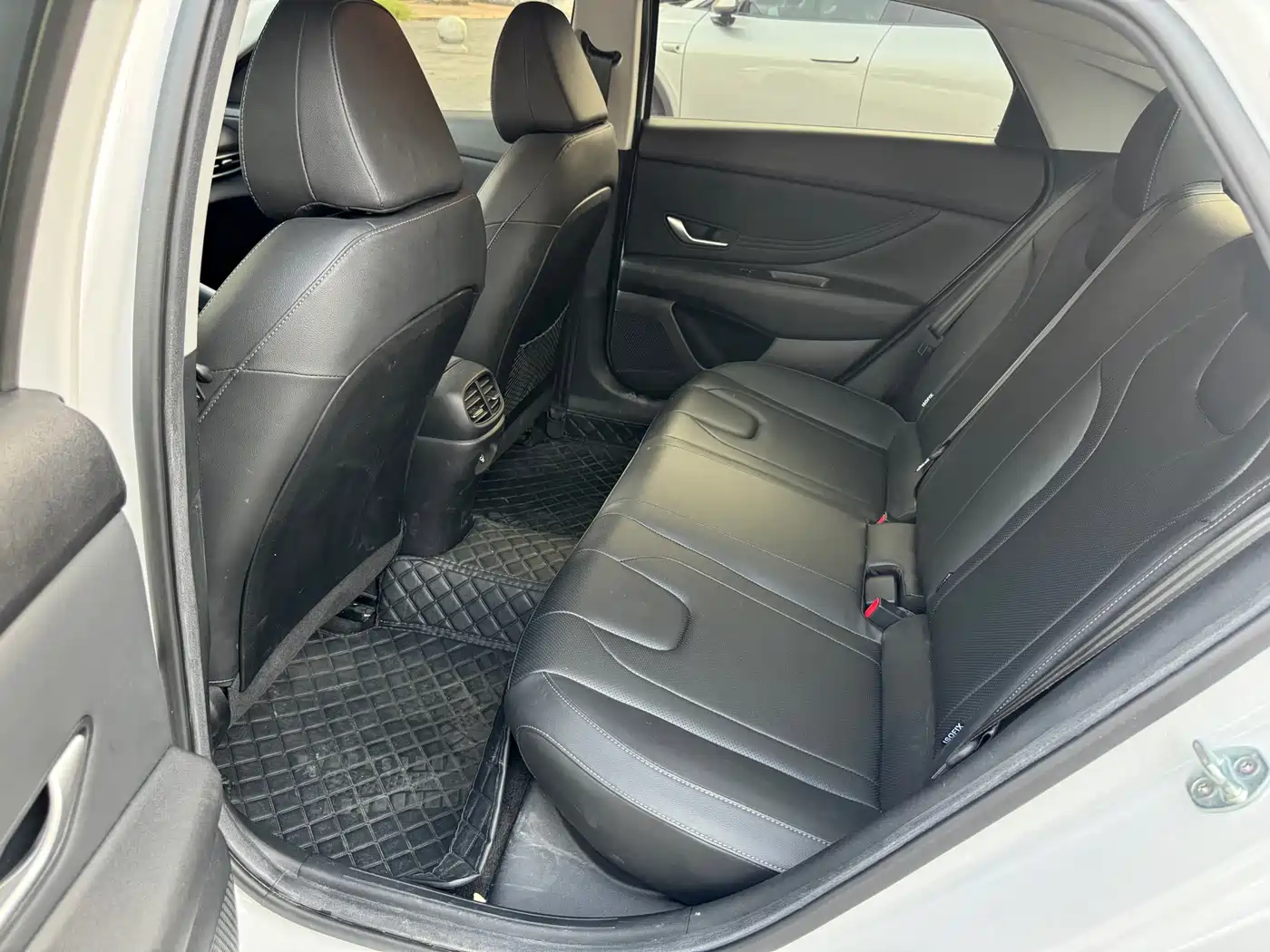 Hyundai Elantra id 4514288 из Китая 14