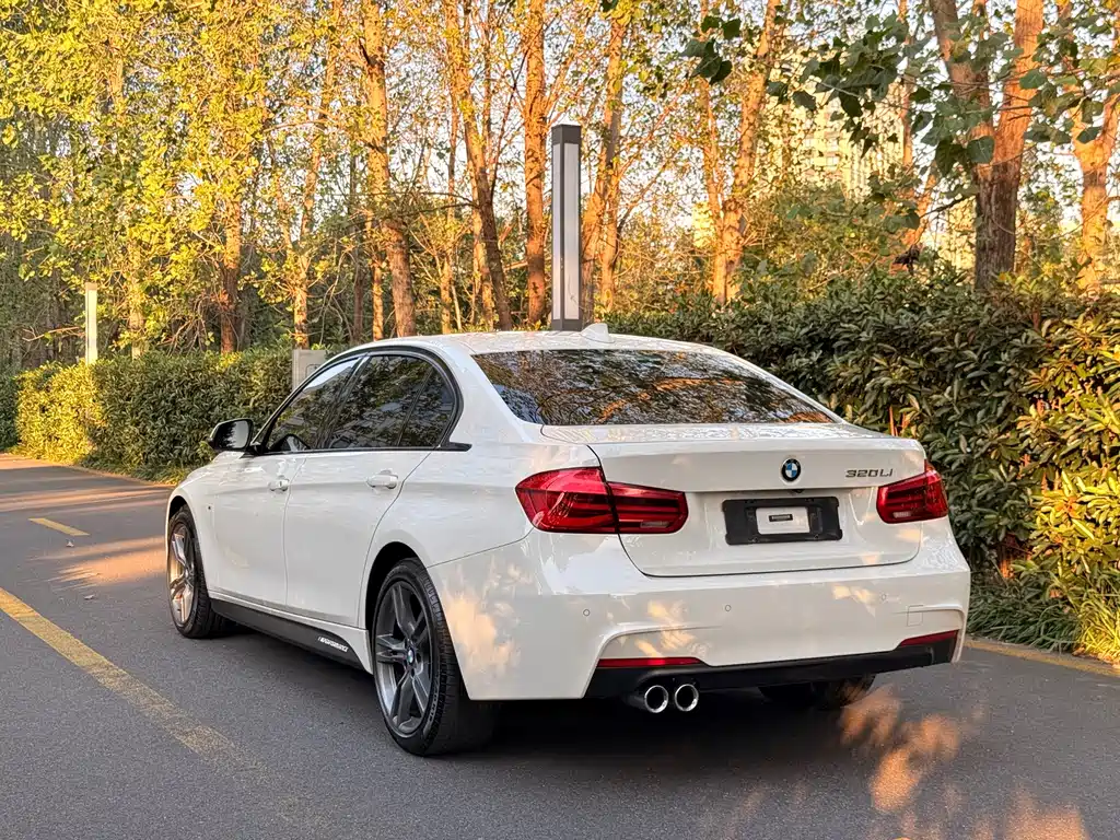 BMW 3 Series — миниатюра 3