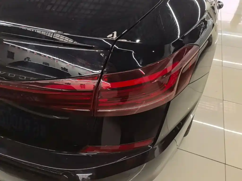 Volkswagen Passat — миниатюра 8