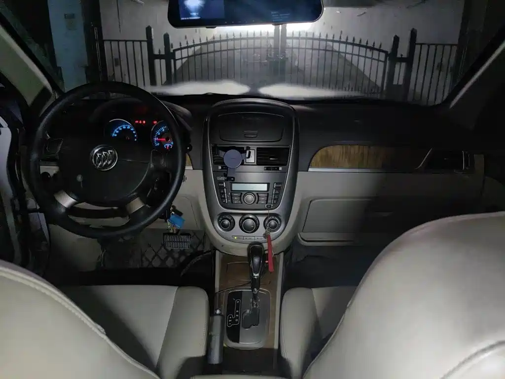 Buick Excelle — миниатюра 10