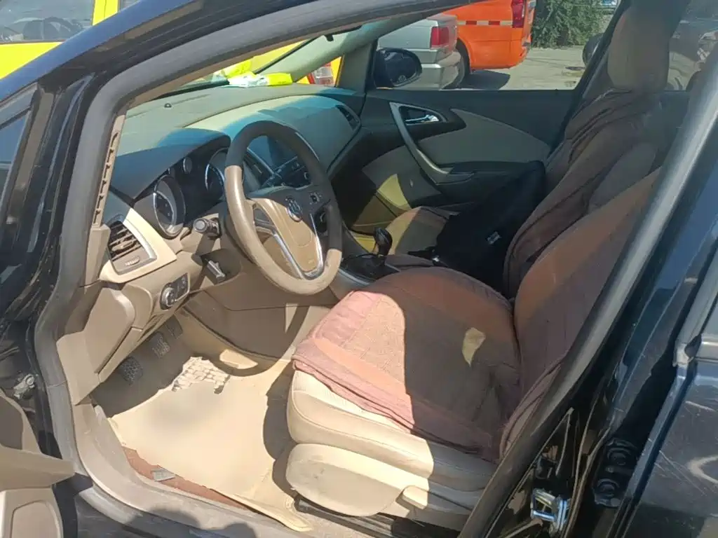 Buick Excelle — миниатюра 15
