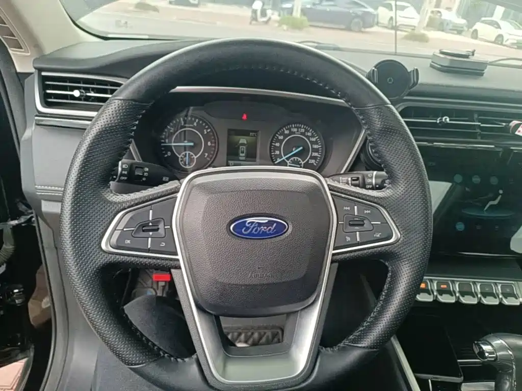 Ford Territory — миниатюра 11