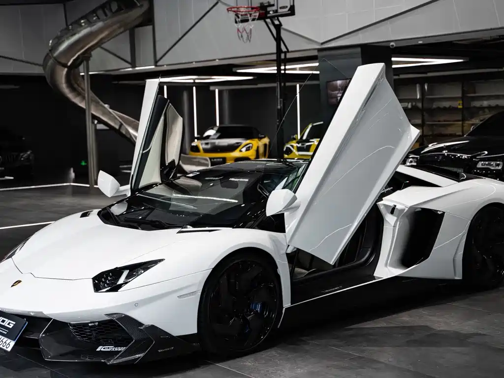 Lamborghini Aventador 2014