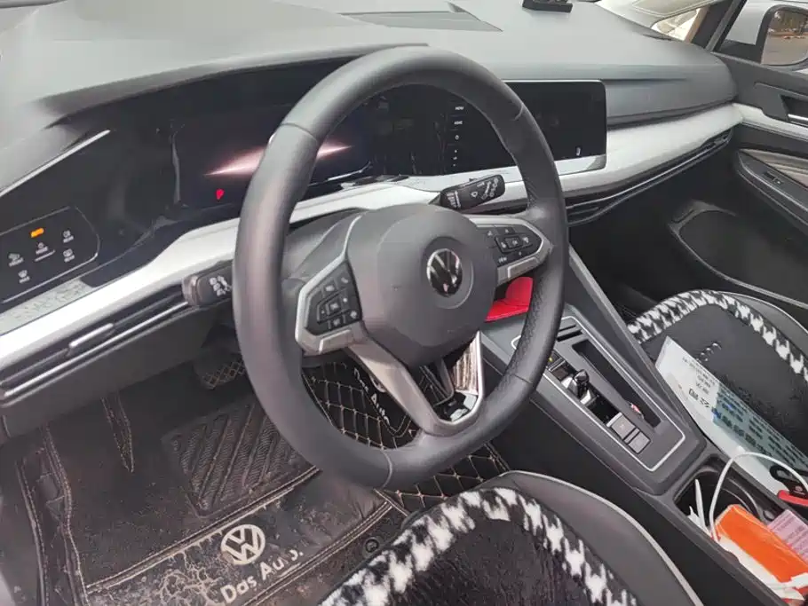 Volkswagen Golf — миниатюра 12