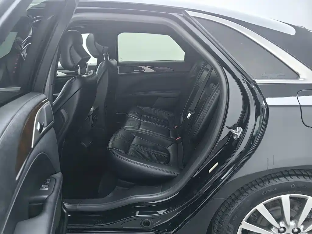 Lincoln MKZ — миниатюра 15