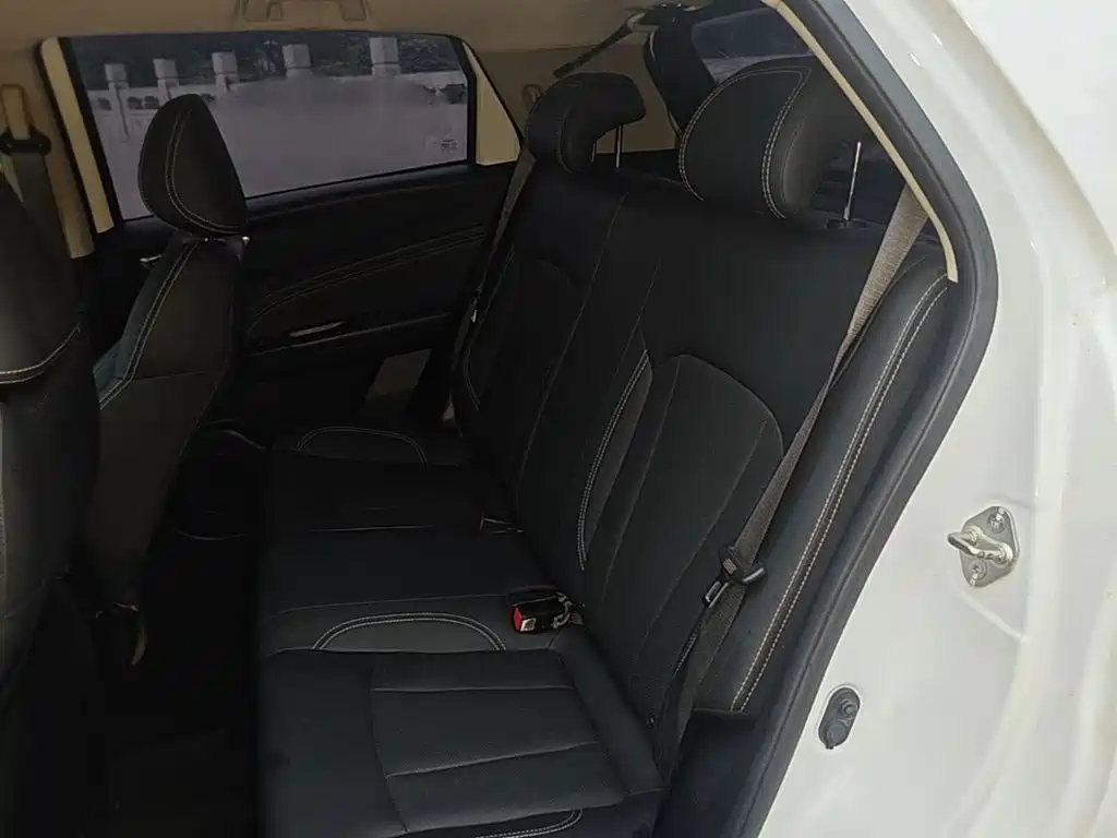 Geely Vision X3 — миниатюра 17