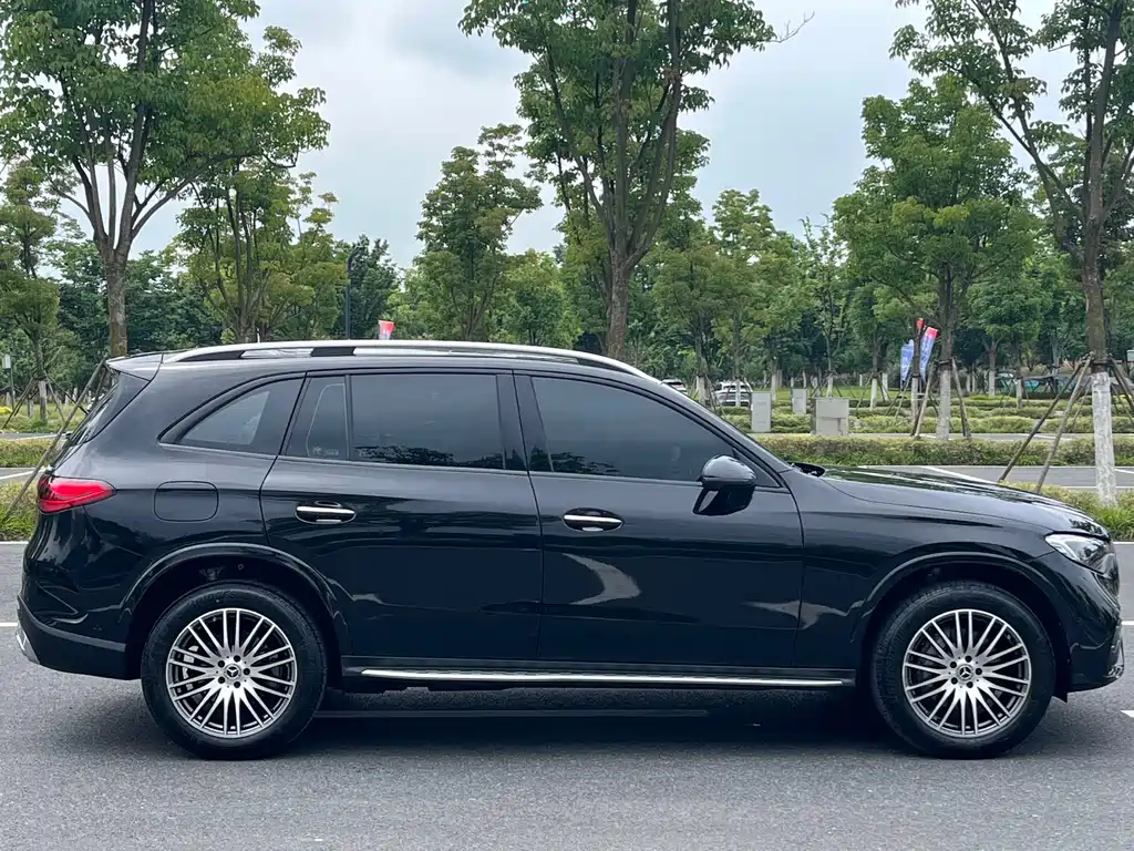 Mercedes-Benz GLC 2024 GLC 300 L 4MATIC 5 мест