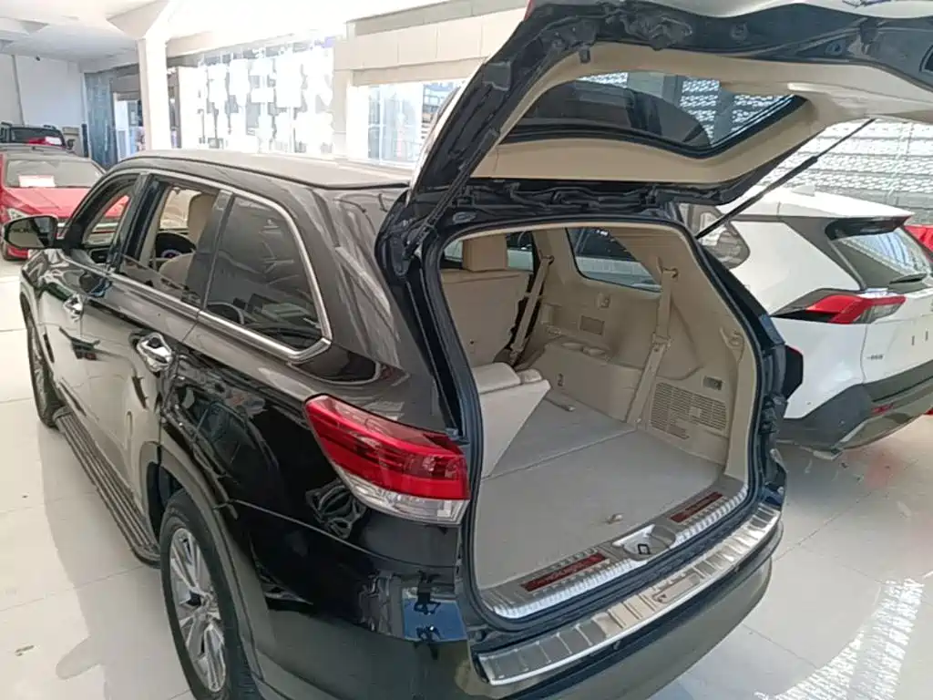 Toyota Highlander — миниатюра 19