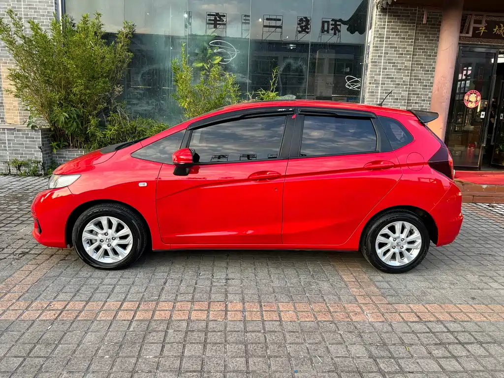 Honda Fit — миниатюра 3