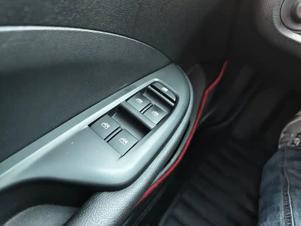 Buick Excelle — миниатюра 14
