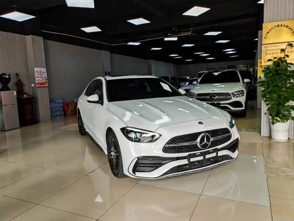 Mercedes-Benz C-Class — миниатюра 3